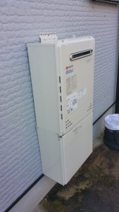 春日井　給湯器交換　伊藤 (1)